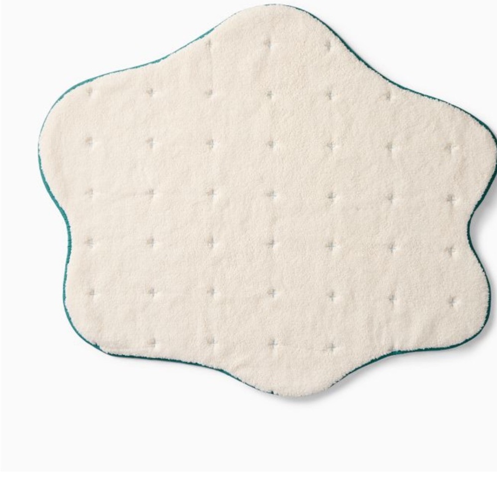 West elm Kids Eva Chen Shearling Splatter Blanket